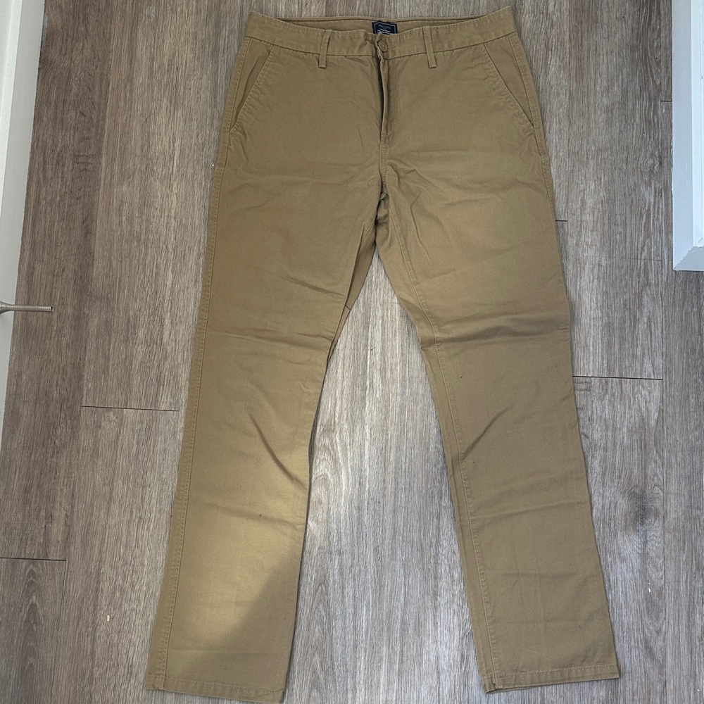 GAP Men's Khaki Chinos